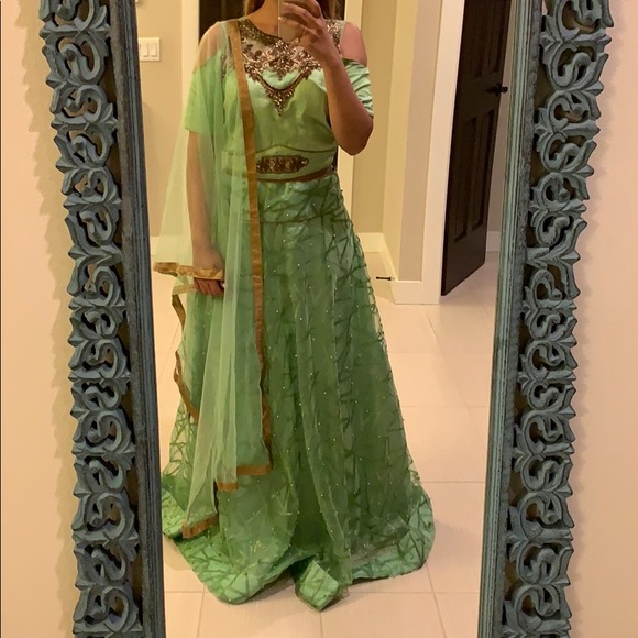 Green lengha - Picture 1 of 4